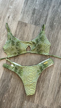 Load image into Gallery viewer, Green snake