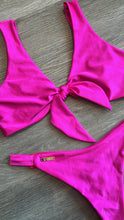 Load image into Gallery viewer, Hot pink lazo