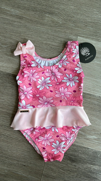 Girl pink flower