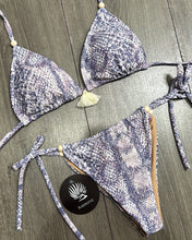 Load image into Gallery viewer, Lila snake