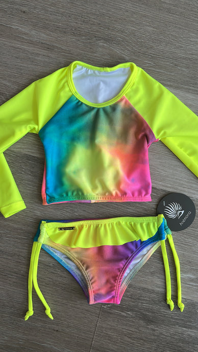 Girl tie-dye