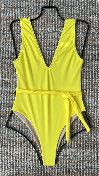 Simplicity yellow