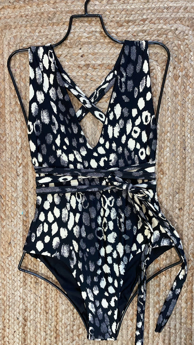 Leopard in black